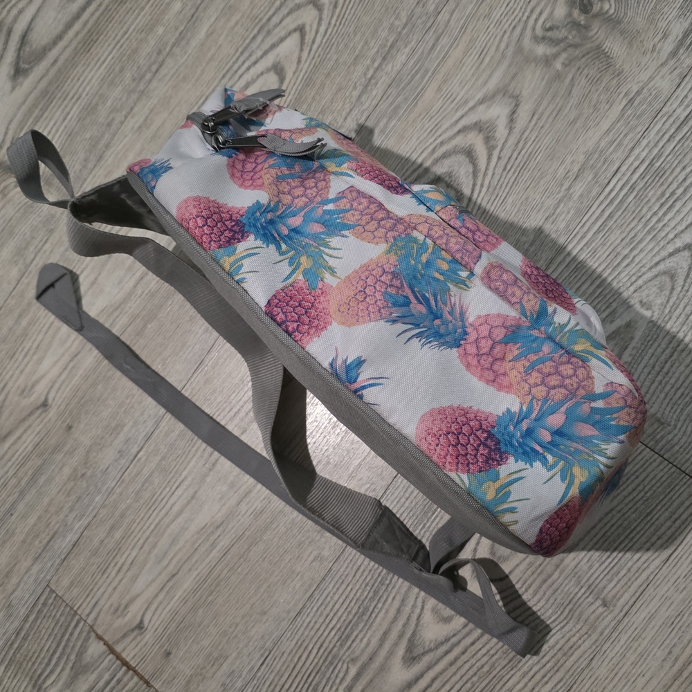 Vintage Trans by JanSport Sling Bag – Pineapple Print - Y2K - Picture 3 of 10